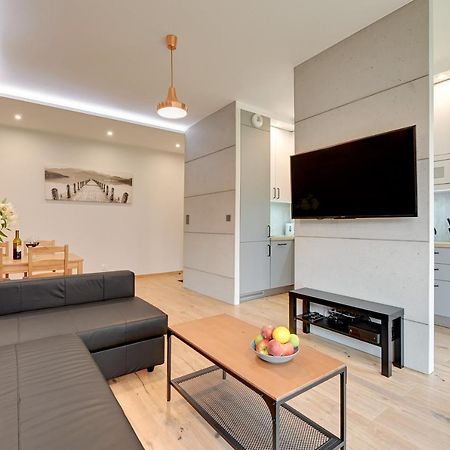 Central Apartment - Free Private Parking Гданск Екстериор снимка