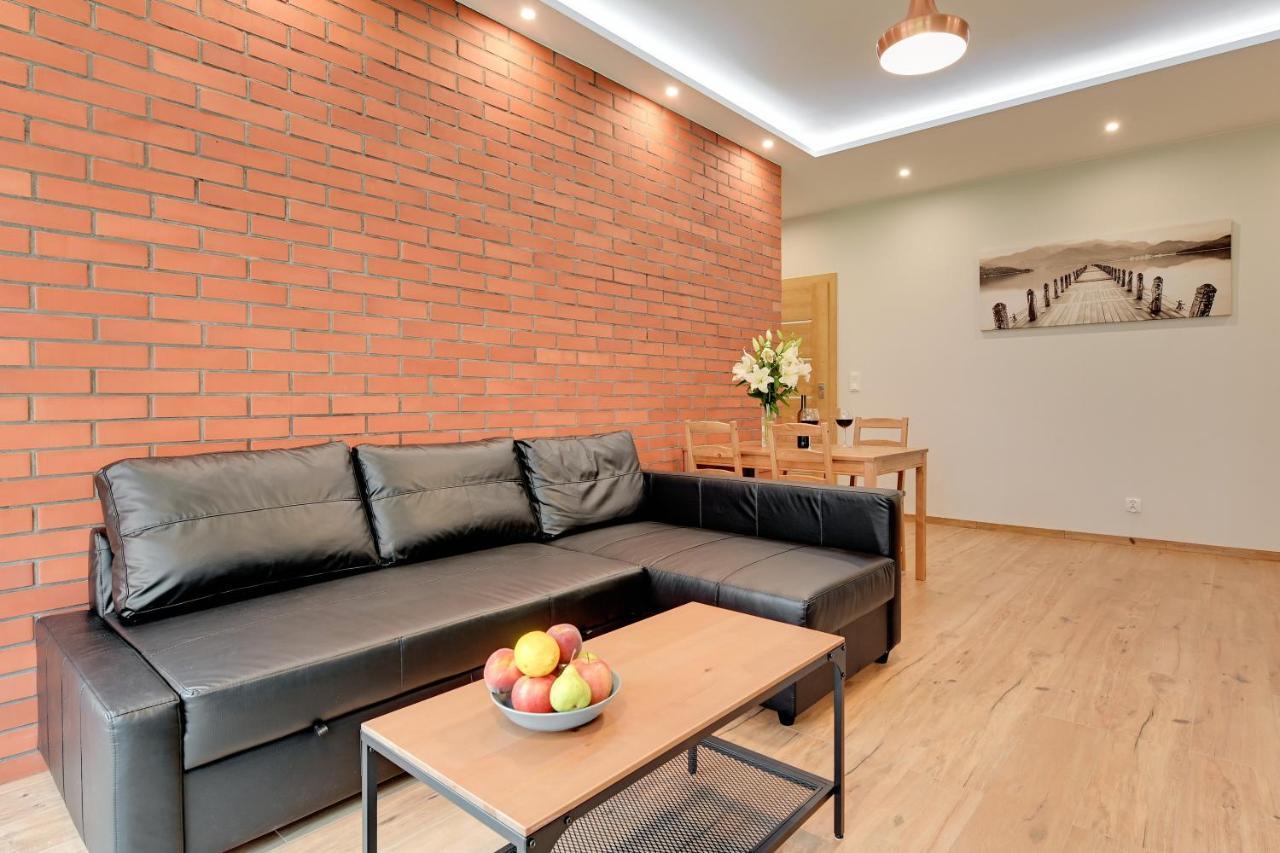 Central Apartment - Free Private Parking Гданск Екстериор снимка